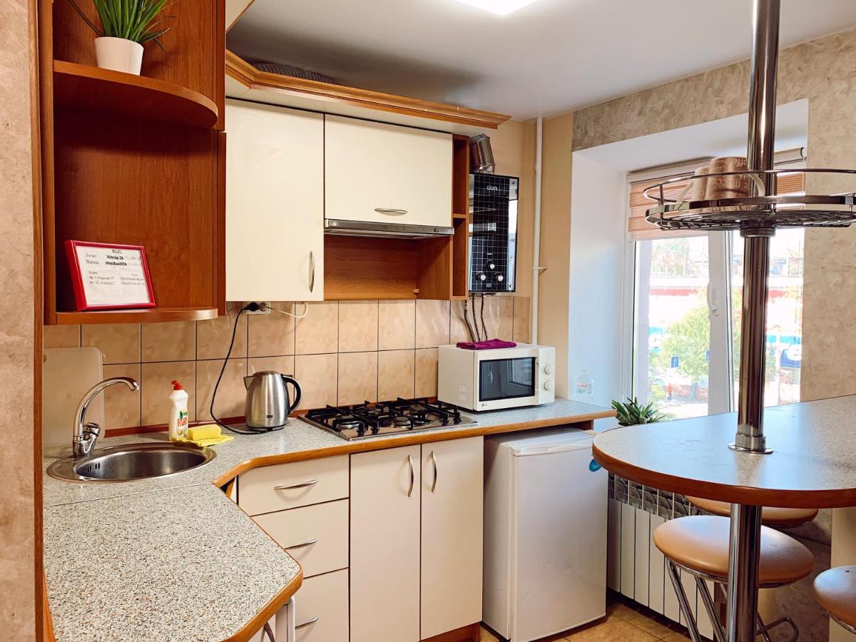 Apartment - Sobornyi Prospekt 97 Zaporizhia Exterior photo