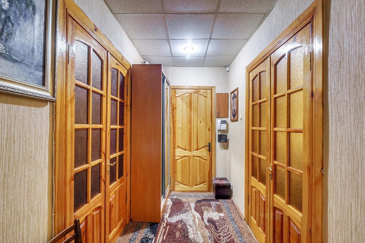 Apartment - Sobornyi Prospekt 97 Zaporizhia Exterior photo